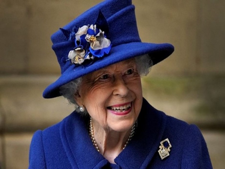 Queen Elizabeth II vows to keep serving after 70-year reign Queen Elizabeth II vows to keep serving after 70-year reign