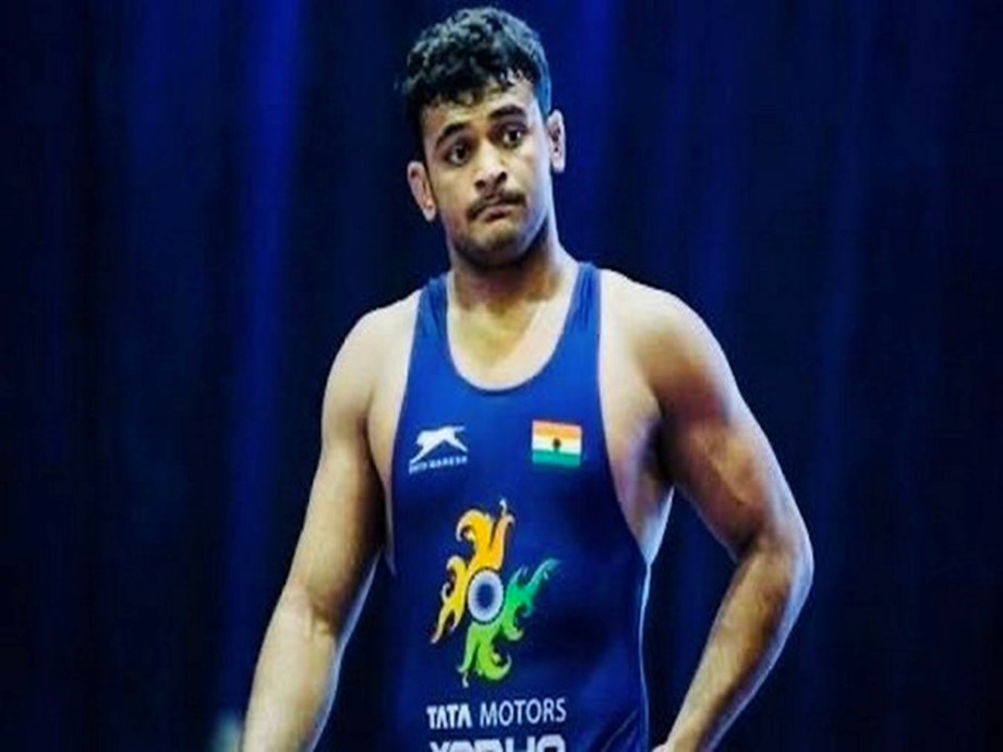 Deepak settles for silver again, outsmarted in 86kg final by Dauletbekov Deepak settles for silver again, outsmarted in 86kg final by Dauletbekov