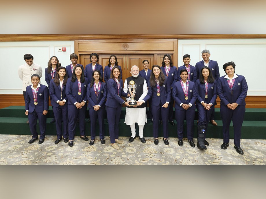 Victory Celebrated: PM Modi Hosts ICC Womens World Cup Champions Victory Celebrated: PM Modi Hosts ICC Womens World Cup Champions