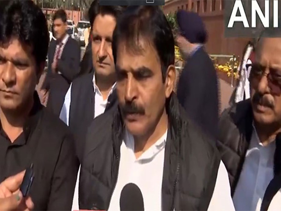 Congress Demands Apology for Defamatory Remarks Against Rahul Gandhi in Lok Sabha Congress Demands Apology for Defamatory Remarks Against Rahul Gandhi in Lok Sabha