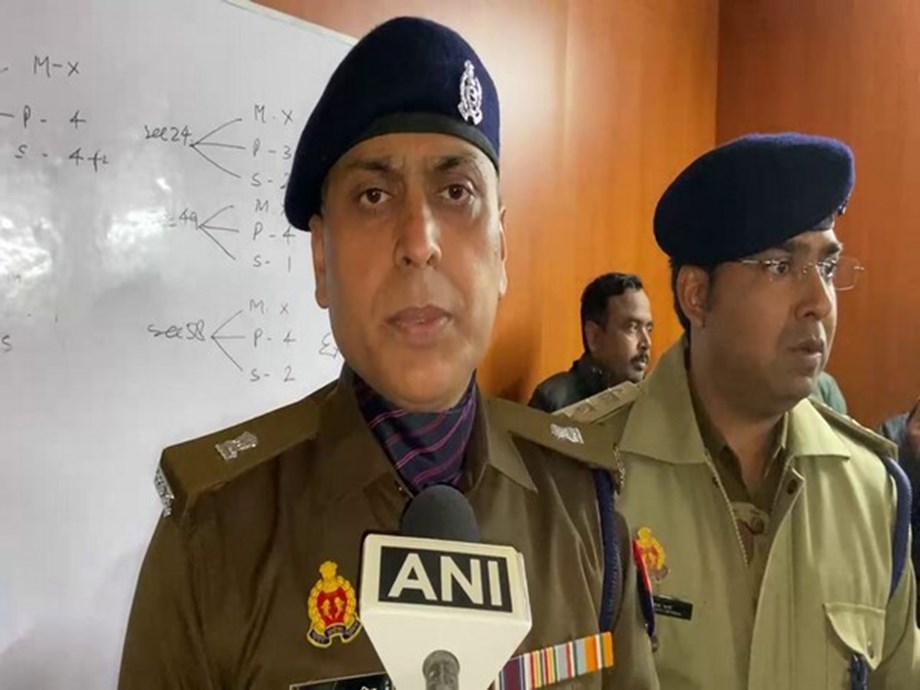 Police bust narcotics smuggling racket active in Delhi, Noida, arrest 5 accused Police bust narcotics smuggling racket active in Delhi, Noida, arrest 5 accused