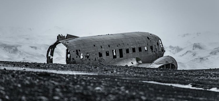 Iran indicts 10 over Ukraine plane crash, prosecutor says Iran indicts 10 over Ukraine plane crash, prosecutor says