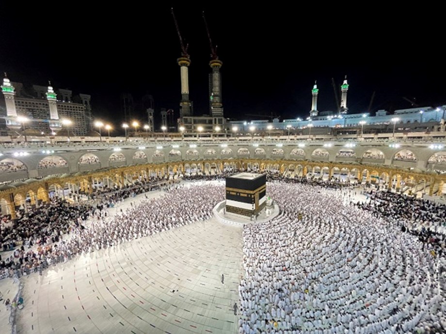 Thousands of maskless Muslim pilgrims kick start largest Hajj of COVID era in Saudi Arabia Thousands of maskless Muslim pilgrims kick start largest Hajj of COVID era in Saudi Arabia