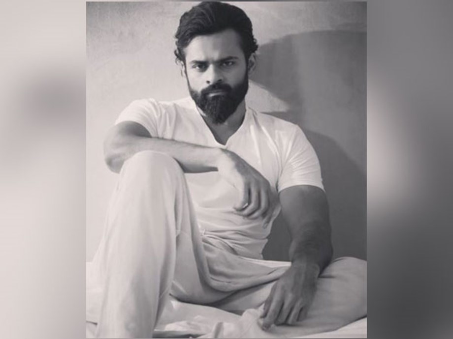 Sai Dharam Tej makes first appearance post accident Sai Dharam Tej makes first appearance post accident