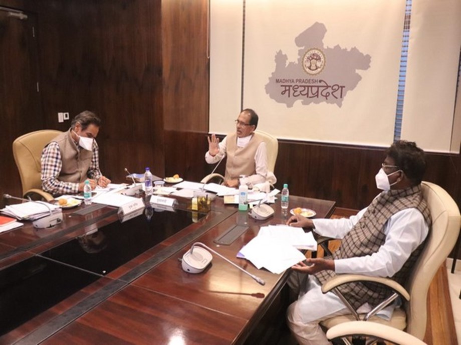 MP: CM Shivraj Singh Chouhan reviews urban, housing development projects in Bhopal MP: CM Shivraj Singh Chouhan reviews urban, housing development projects in Bhopal