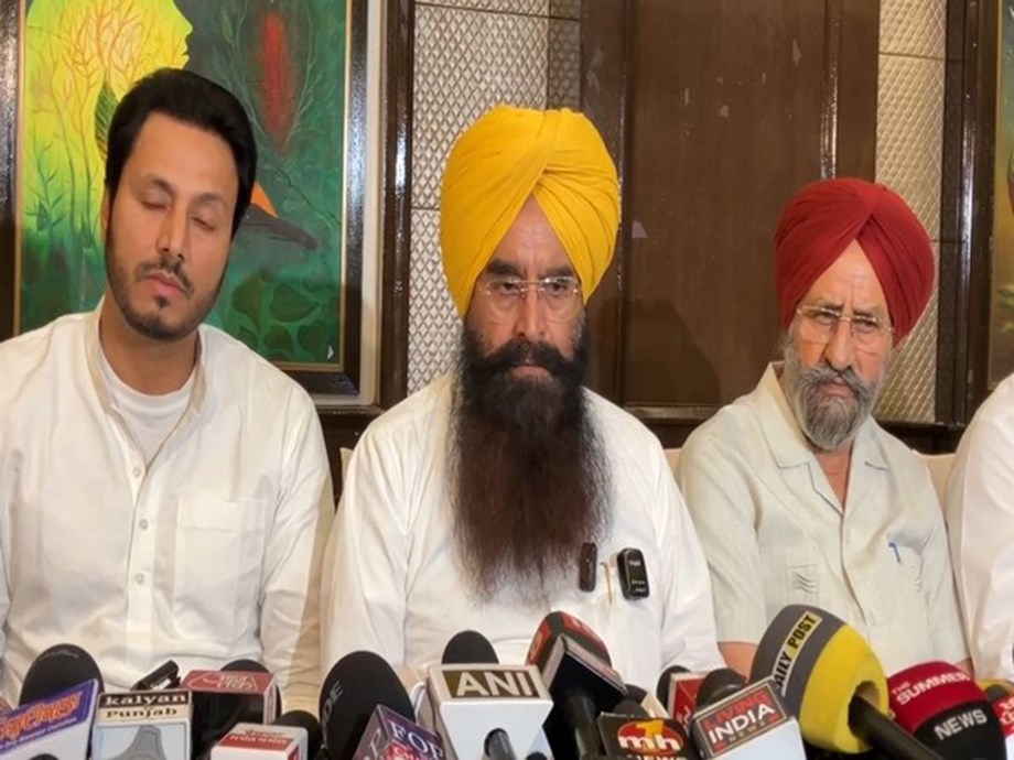 Kejriwal unnecessarily kept entangled by PM Modi, ED: Bathinda AAP candidate Gurmeet Singh Khuddian Kejriwal unnecessarily kept entangled by PM Modi, ED: Bathinda AAP candidate Gurmeet Singh Khuddian
