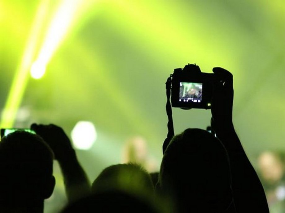 Thousands of revellers attend Wuhan music festival Thousands of revellers attend Wuhan music festival