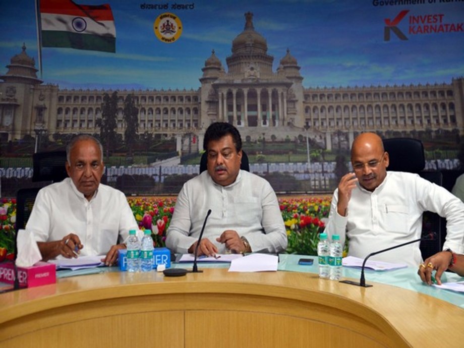 Minister M B Patil Clarifies Stance on KIADB Plot Allocations Amid Controversy Minister M B Patil Clarifies Stance on KIADB Plot Allocations Amid Controversy