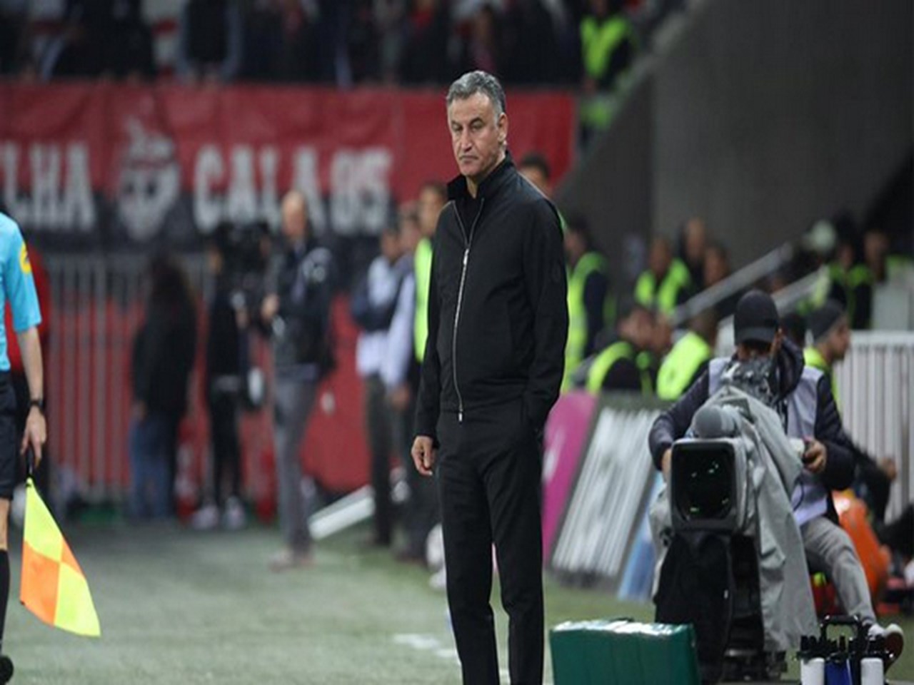 L’entraîneur du Paris Saint-Germain Christophe Galtier critique les supporters niçois après la victoire du Paris Saint-Germain en Ligue 1