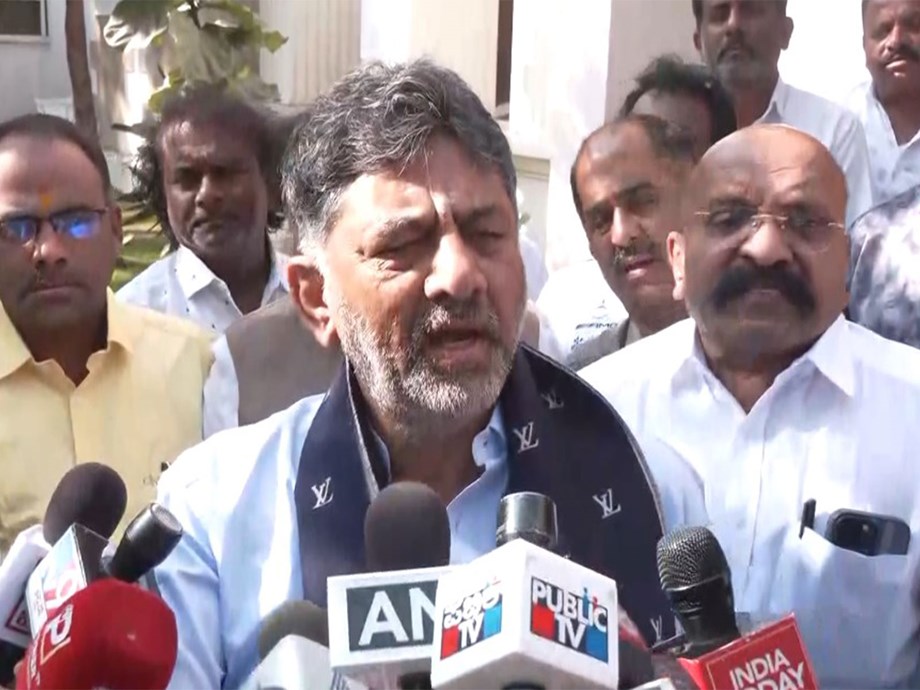 Karnataka Congress Power Play: Shivakumar Urges Silence Amid CM Tussle Karnataka Congress Power Play: Shivakumar Urges Silence Amid CM Tussle