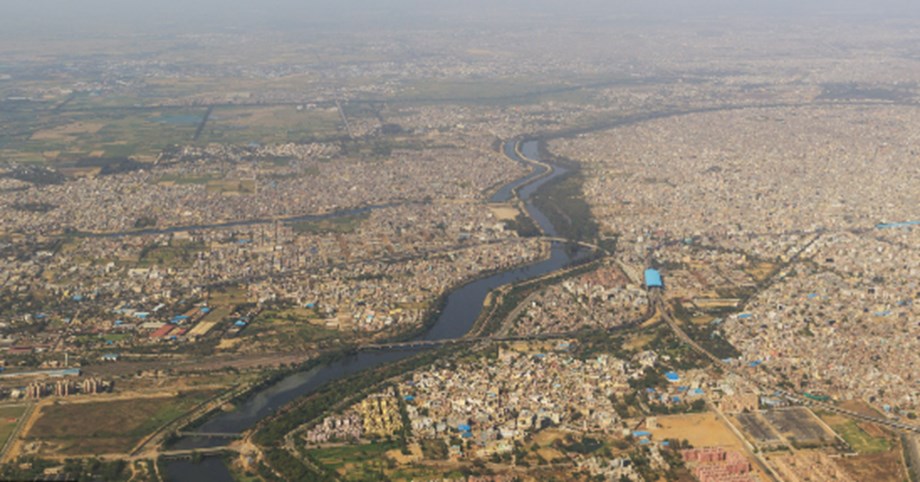 Submit feasibility report within 2 days on engaging agency to break silt in Najafgarh drain: LG Submit feasibility report within 2 days on engaging agency to break silt in Najafgarh drain: LG