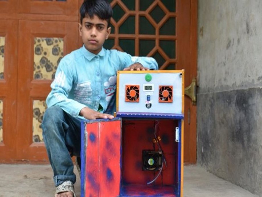 J-K: 12-year-old Kashmiri boy develops multitasking machine J-K: 12-year-old Kashmiri boy develops multitasking machine