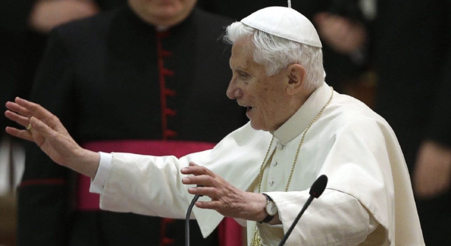 Live-Updates |  Reaktionen auf den Tod von Papst Benedikt XVI