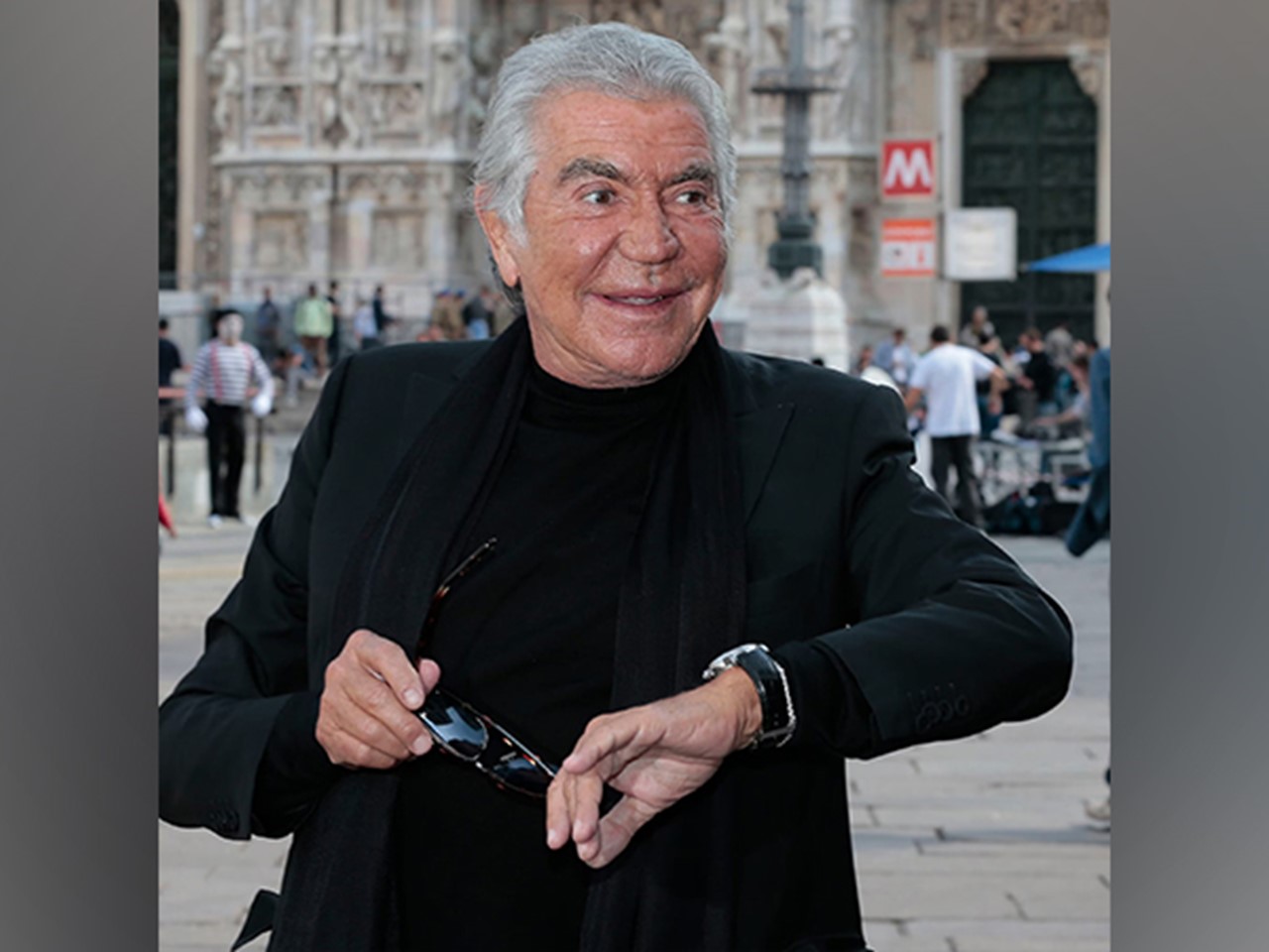 È morto all'età di 83 anni lo stilista italiano Roberto Cavalli