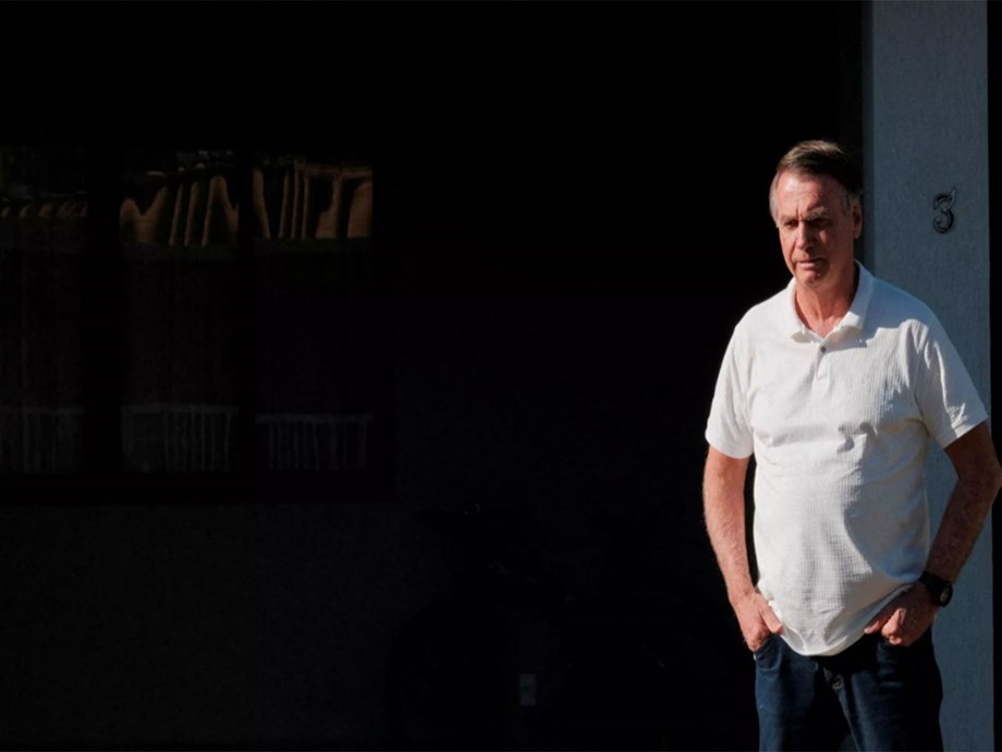 Bolsonaro Undergoes Phrenic Nerve Blockade Amidst Legal and Health Challenges Bolsonaro Undergoes Phrenic Nerve Blockade Amidst Legal and Health Challenges