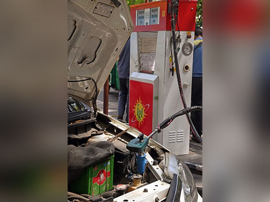 CNG price hiked by Rs 2 per kg in Delhi-NCR CNG price hiked by Rs 2 per kg in Delhi-NCR