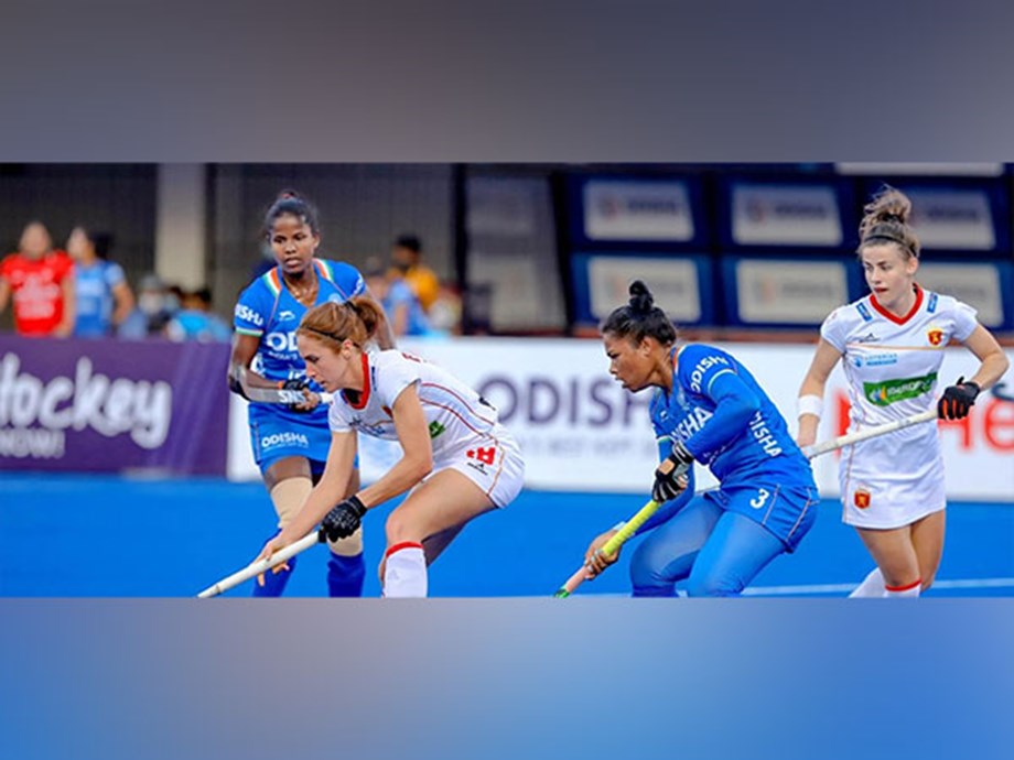 El equipo de hockey femenino de la India continúa su impulso al derrotar a Sudáfrica 2-0