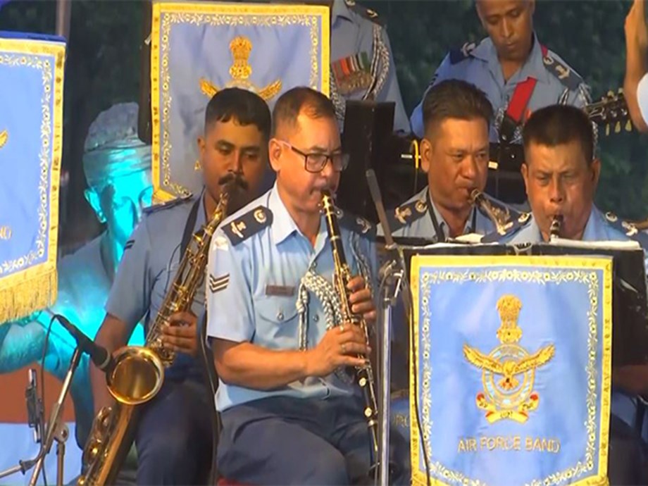 Indian Air Force Band Enthralls Guwahati on Independence Day Indian Air Force Band Enthralls Guwahati on Independence Day