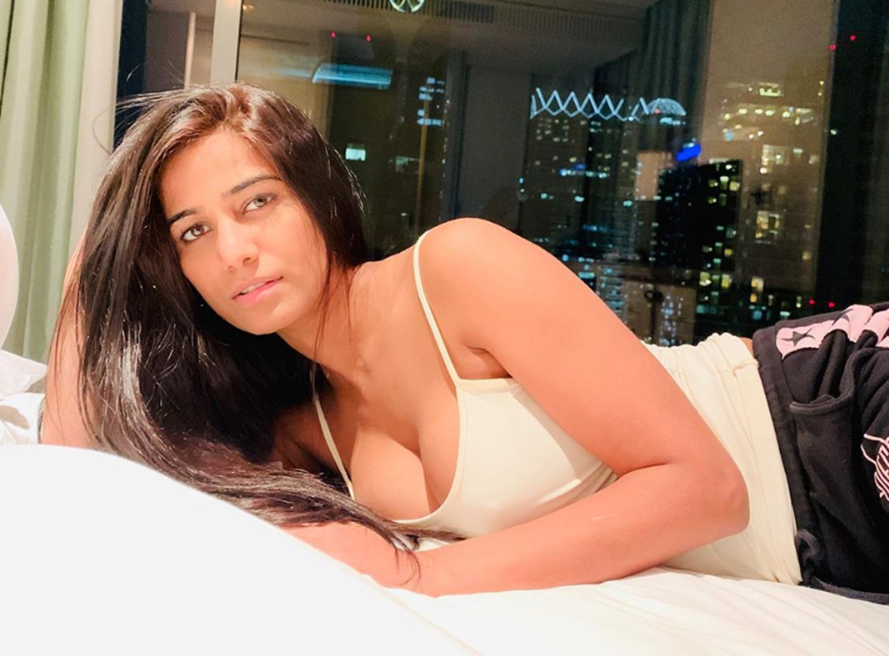Poonam Pandey S Boyfriend Shares Intimate Photos On Her Birthday