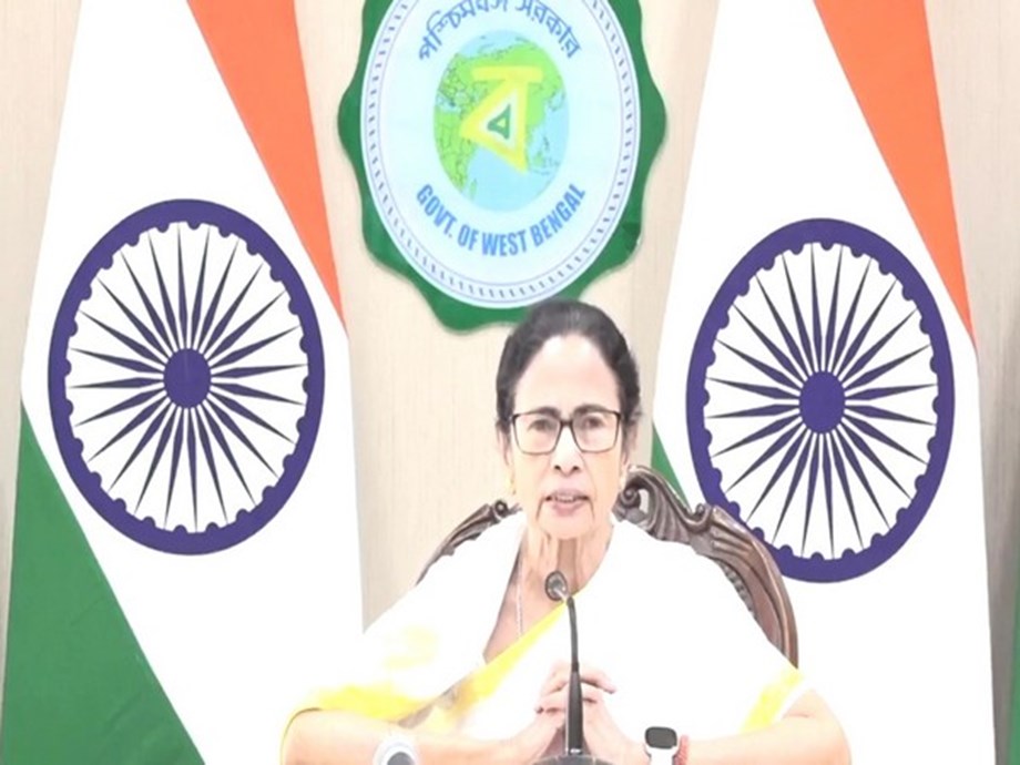 West Bengals Struggle: Mamata Banerjee Calls for Unity Amidst Political Tensions West Bengals Struggle: Mamata Banerjee Calls for Unity Amidst Political Tensions