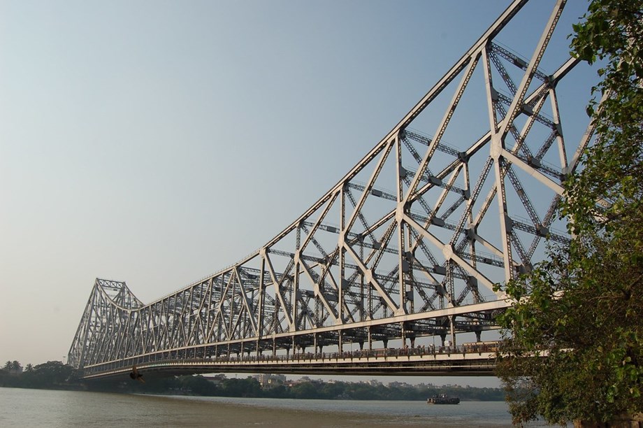 Iconic Howrah Bridge to undergo in-depth health checkup, IIT Chennai team to be engaged Iconic Howrah Bridge to undergo in-depth health checkup, IIT Chennai team to be engaged