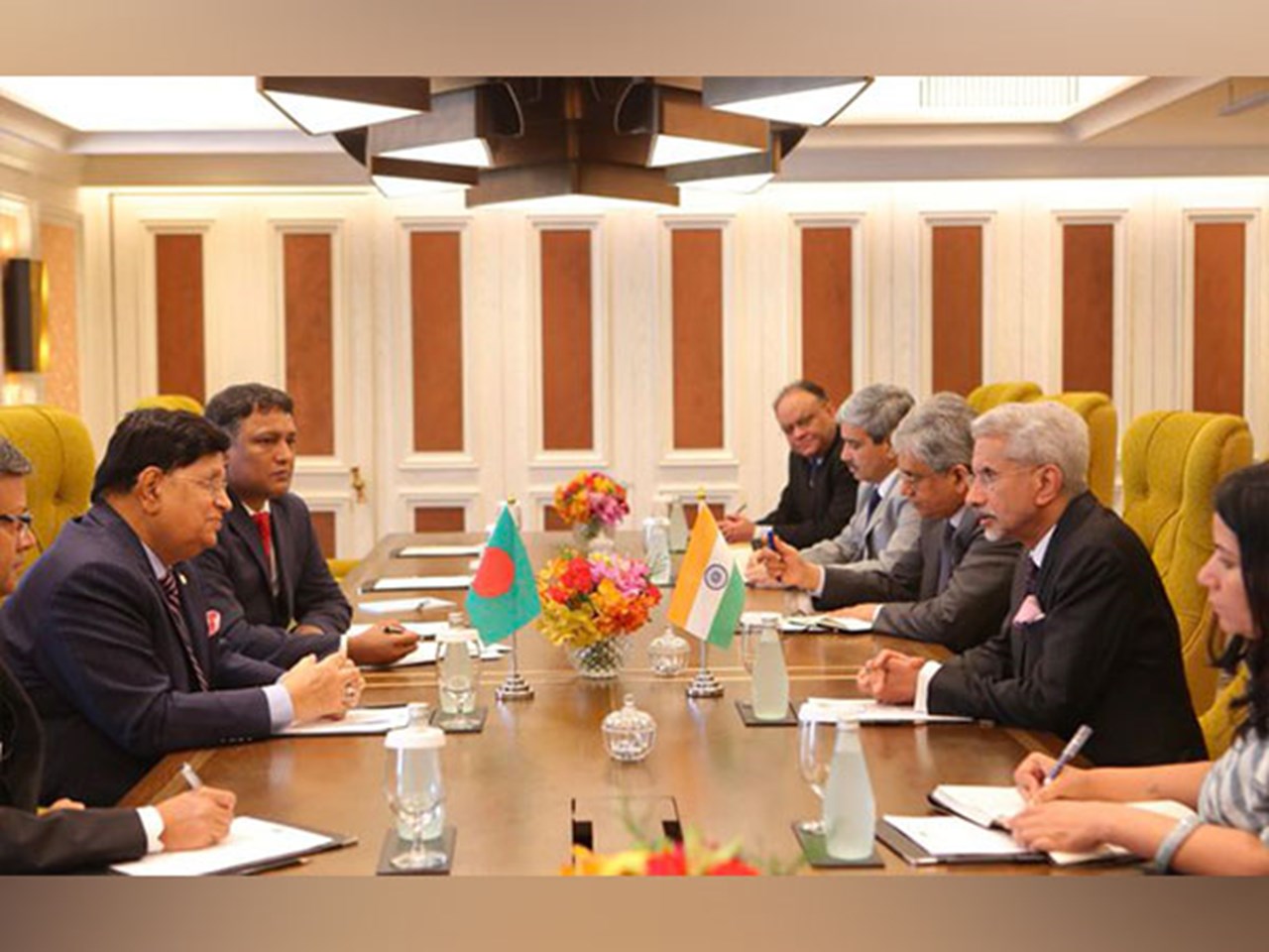 Jaishankar rencontre le ministre des Affaires étrangères du Bangladesh et discute de la coopération bilatérale