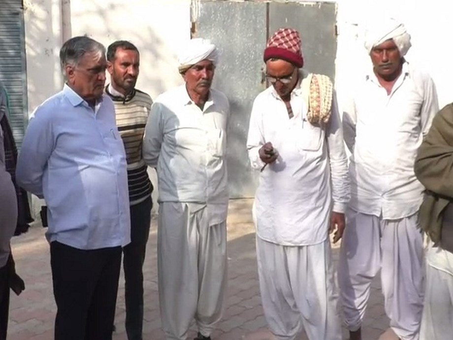 Maharashtra Congress Leader Succumbs to Stabbing Incident Maharashtra Congress Leader Succumbs to Stabbing Incident