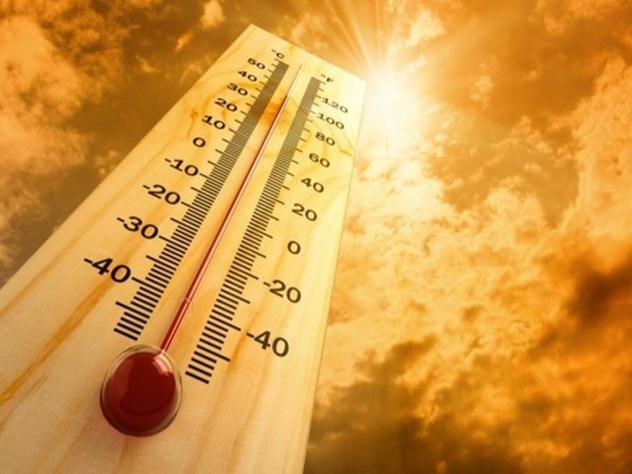 Mercury touches 35.7 deg C in Delhi Mercury touches 35.7 deg C in Delhi