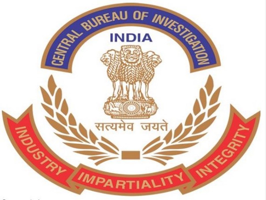 CBI arrests Customs appraiser, associate in bribery case CBI arrests Customs appraiser, associate in bribery case