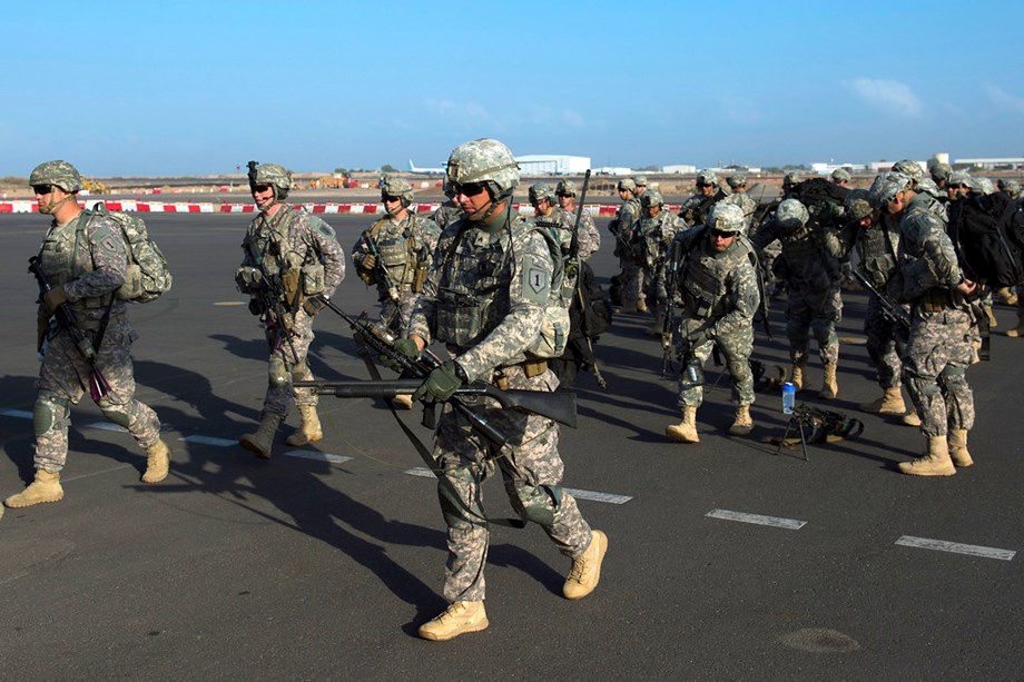 Sudan clashes kill at least 25 in power struggle between army, paramilitaries Sudan clashes kill at least 25 in power struggle between army, paramilitaries