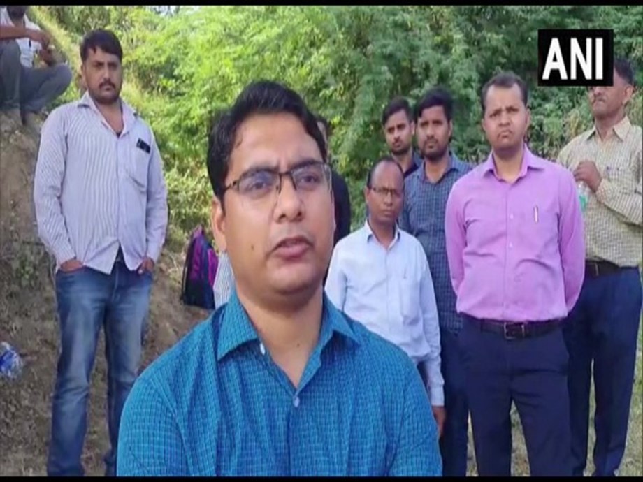 Rajasthan: Two drown, five missing while crossing Chambal river Rajasthan: Two drown, five missing while crossing Chambal river