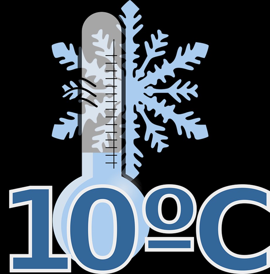 Kashmir reels under sub-zero temperatures, Gulmarg shivers at minus 11 degree C Kashmir reels under sub-zero temperatures, Gulmarg shivers at minus 11 degree C