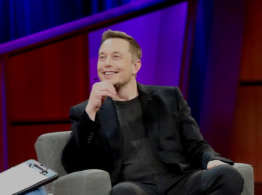 Elon Musk tweets to ask if he should sell some Tesla stock Elon Musk tweets to ask if he should sell some Tesla stock