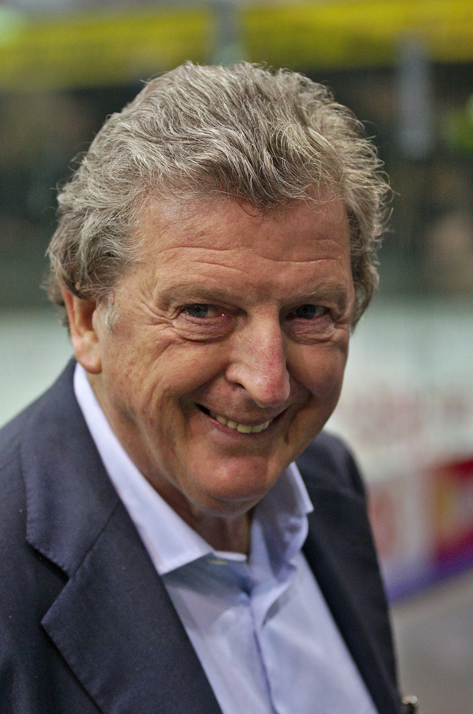 Soccer-Palace reappoint Hodgson as coach to replace Vieira Soccer-Palace reappoint Hodgson as coach to replace Vieira