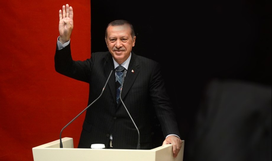 Turkish, UAE leaders talk on phone as tensions seem to ease Turkish, UAE leaders talk on phone as tensions seem to ease