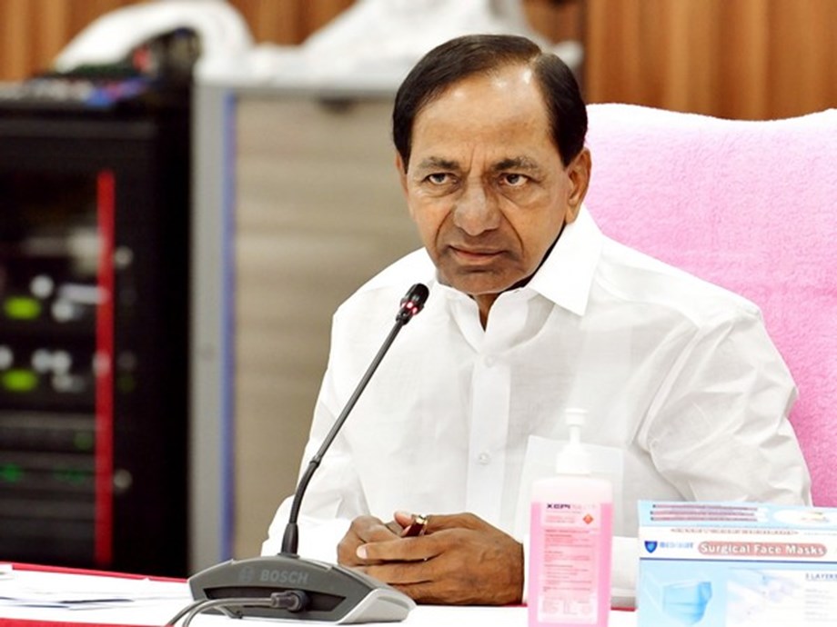 KCR reviews rain situation in Telangana KCR reviews rain situation in Telangana
