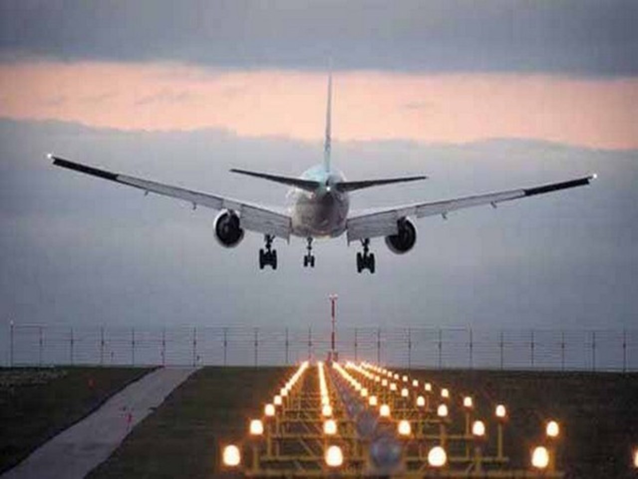 Ajans: Türkiye uyarı yapmadan hava sahasını Ermeni havayollarına kapattı
