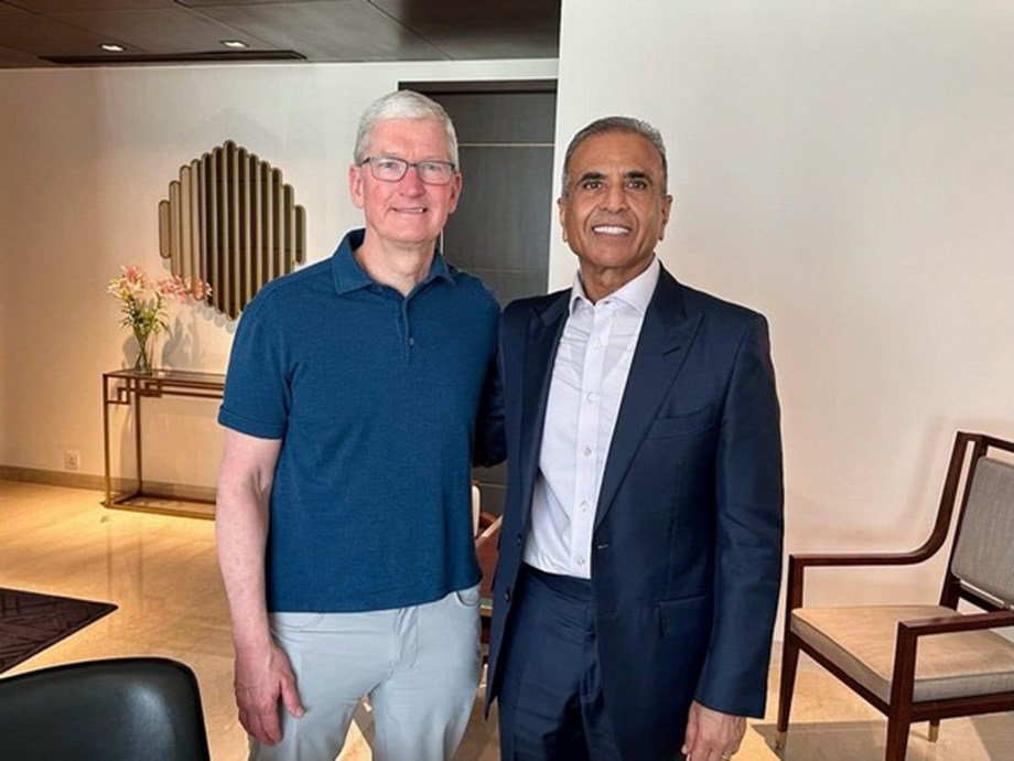 Tim Cook, Sunil Mittal reaffirm commitment to work closely in India, Africa Tim Cook, Sunil Mittal reaffirm commitment to work closely in India, Africa