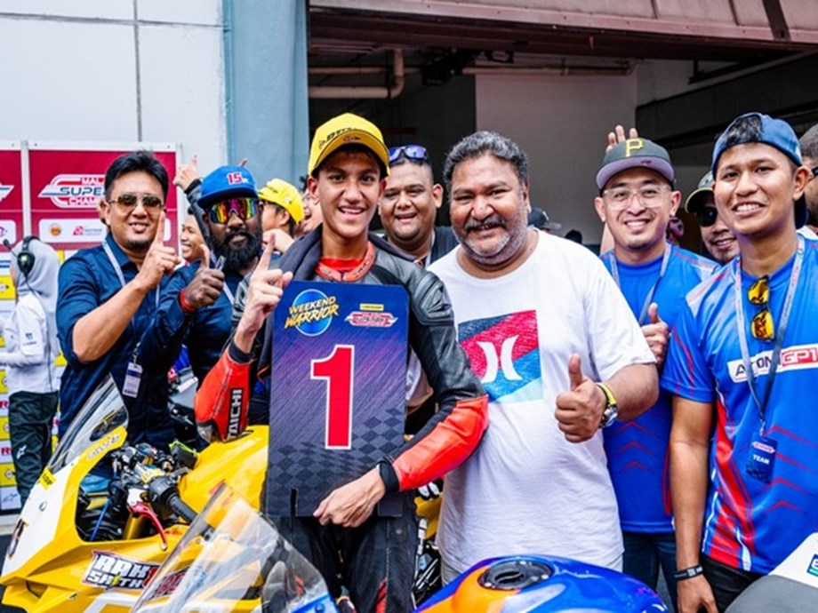 Indian teenager Rakshith Dave wins double after stunning debut at Malaysia SBK Indian teenager Rakshith Dave wins double after stunning debut at Malaysia SBK
