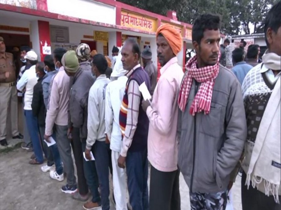 Polling begins for fourth phase of UP Assembly elections in 59 constituencies Polling begins for fourth phase of UP Assembly elections in 59 constituencies