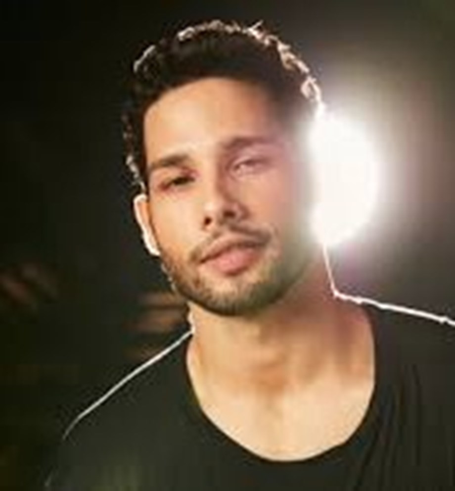 Siddhant Chaturvedi tests negative for COVID-19 Siddhant Chaturvedi tests negative for COVID-19