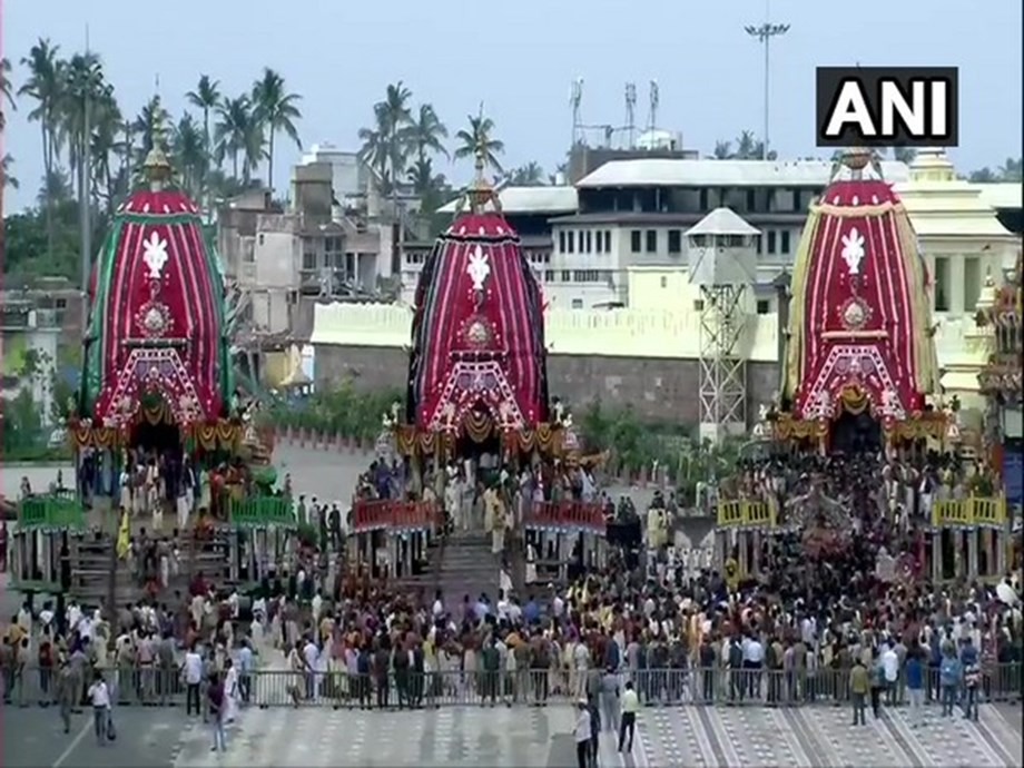 In symbol of equality, Puri titular king performs ritual of sweeping chariots on Ratha Jatra In symbol of equality, Puri titular king performs ritual of sweeping chariots on Ratha Jatra