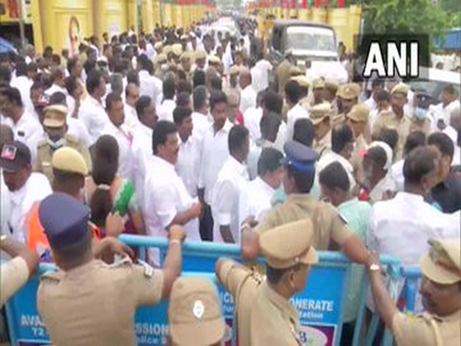 Chennai: AIADMK supporters gathered outside Venkatachalapathy Palace ahead of Council meeting Chennai: AIADMK supporters gathered outside Venkatachalapathy Palace ahead of Council meeting