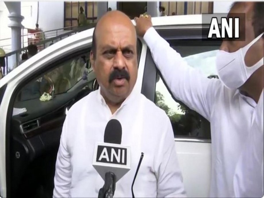 Karnataka govt, Hitachi join hands to boost industry in state Karnataka govt, Hitachi join hands to boost industry in state