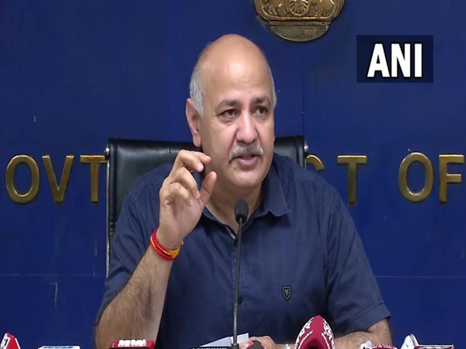 Delhi roads will be pothole-free within month: Sisodia Delhi roads will be pothole-free within month: Sisodia