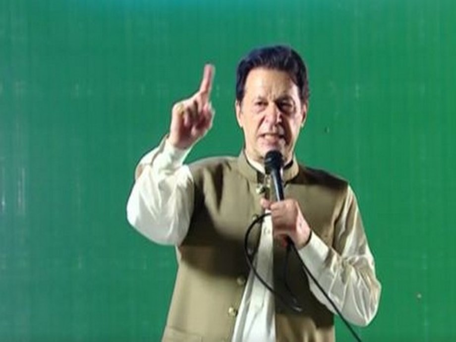 Imran Khan to announce Haqeeqi Azadi March date next week Imran Khan to announce Haqeeqi Azadi March date next week