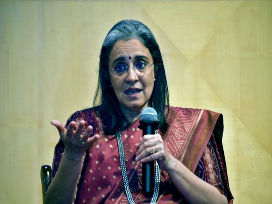 High Court Suspends FIR Against Former Sebi Chief Amidst Allegations High Court Suspends FIR Against Former Sebi Chief Amidst Allegations