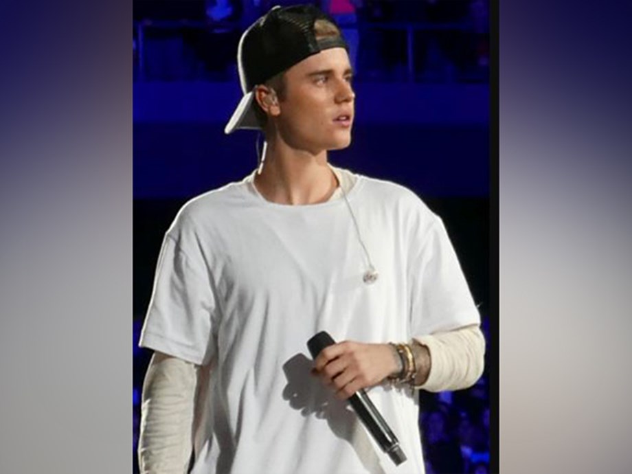 Justin Bieber to dismiss defamation lawsuit against sexual assault accusers Justin Bieber to dismiss defamation lawsuit against sexual assault accusers