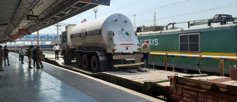 Railways moves 969 tonnes of oxygen in 24 hours Railways moves 969 tonnes of oxygen in 24 hours