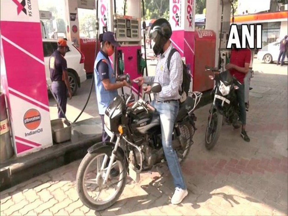 Petrol, diesel prices hiked across India, third increase in four days Petrol, diesel prices hiked across India, third increase in four days